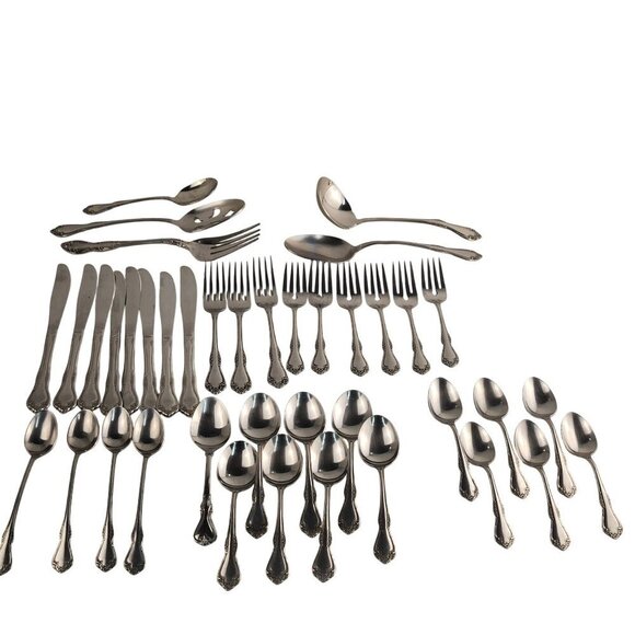 Wm. A. Rogers Oneida Ltd, MANSFIELD Amadeus 46 piece set - Picture 16 of 16